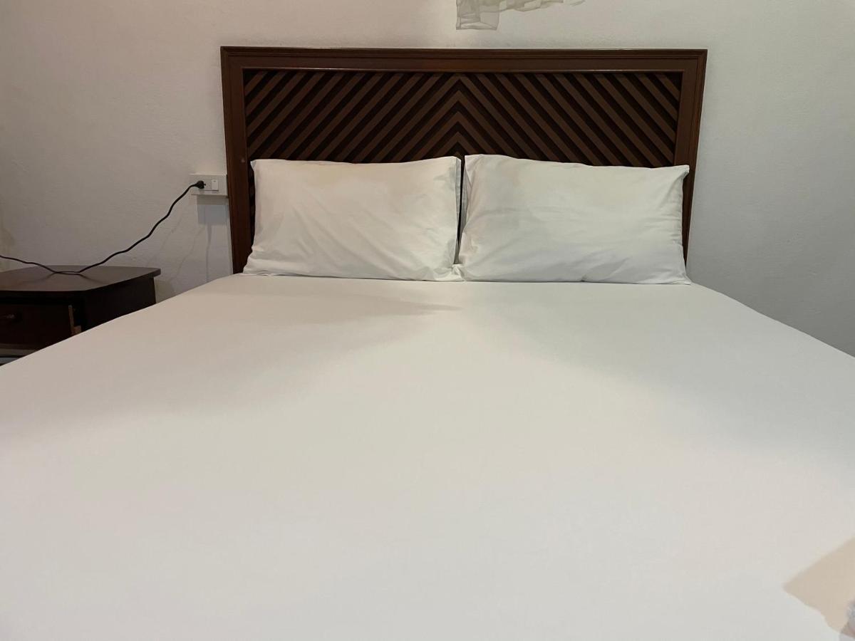 Nawaporn Place Phuket Ngoại thất bức ảnh