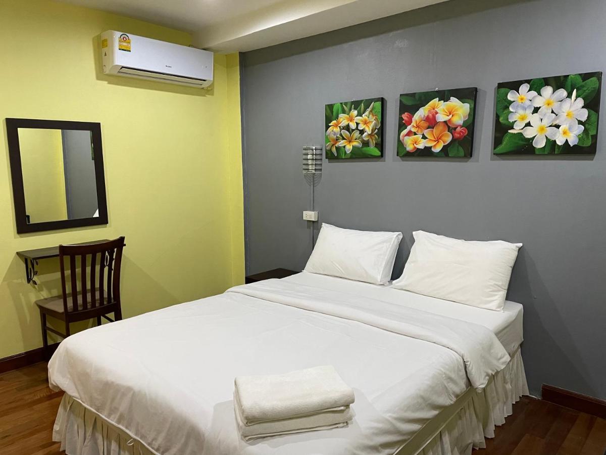 Nawaporn Place Phuket Ngoại thất bức ảnh