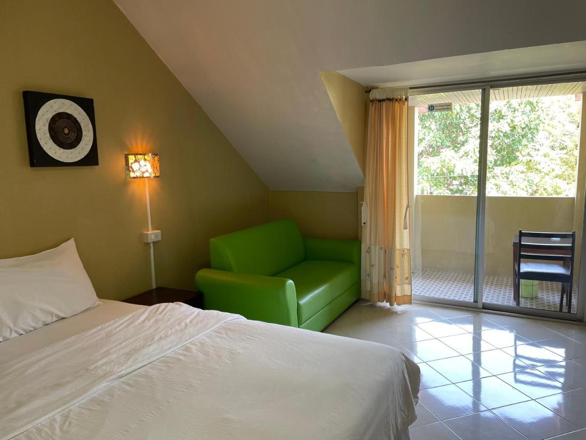 Nawaporn Place Phuket Ngoại thất bức ảnh