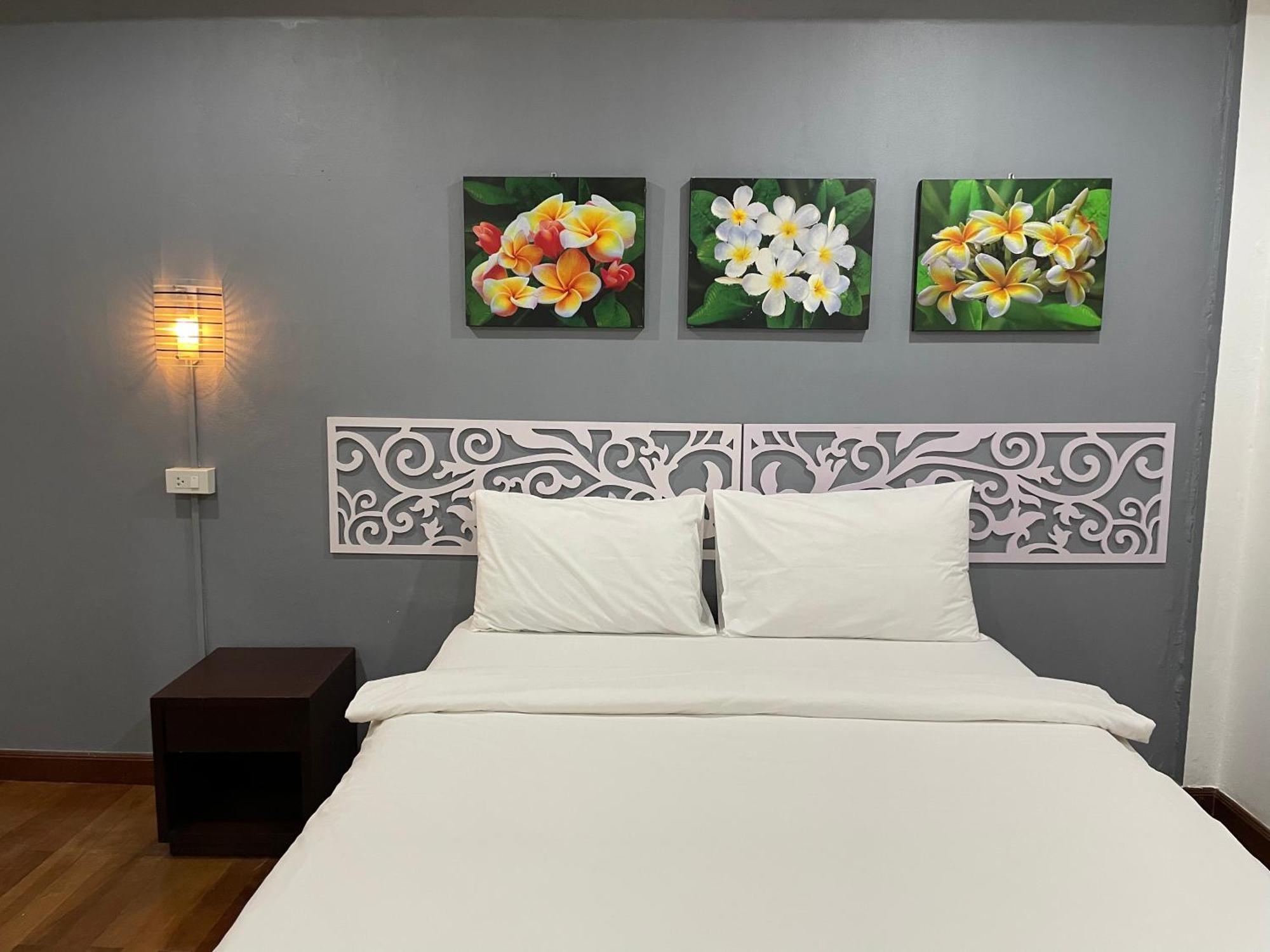 Nawaporn Place Phuket Ngoại thất bức ảnh